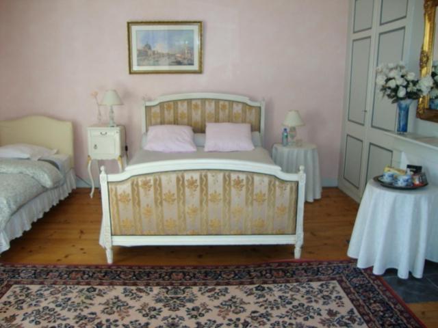 Au Charme Des Pommiers Bed and Breakfast Thiberville Εξωτερικό φωτογραφία